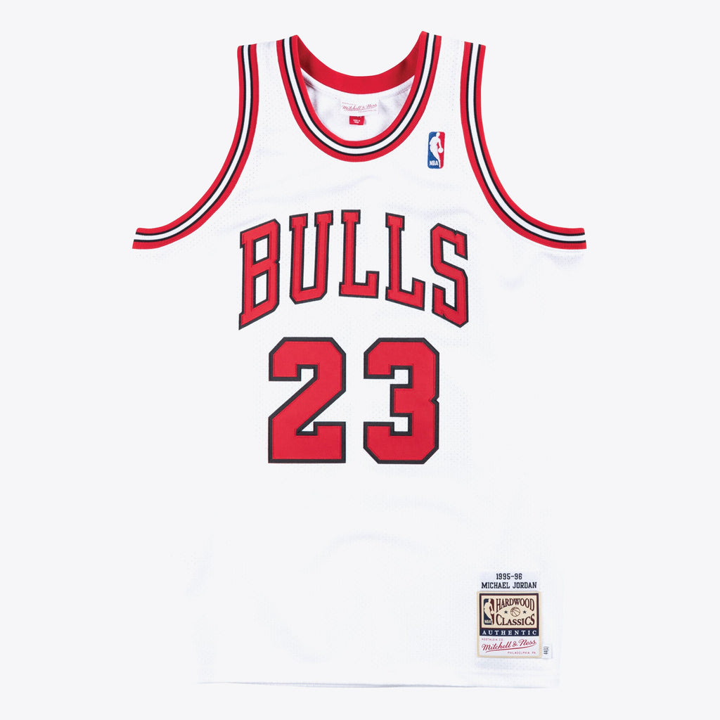Michael Jordan Chicago Bulls 1995-96 Authentic Jersey