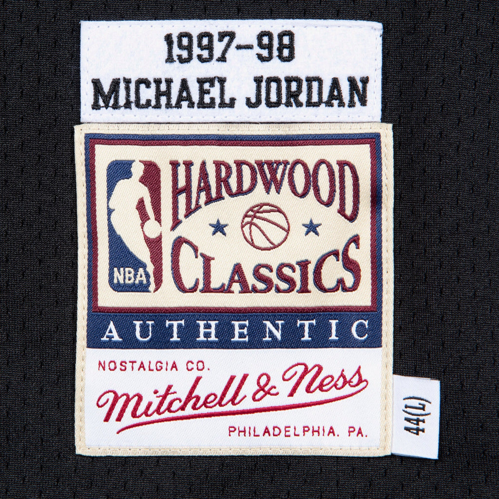 Michael Jordan Chicago Bulls 1997-98 Authentic Alternate Jersey